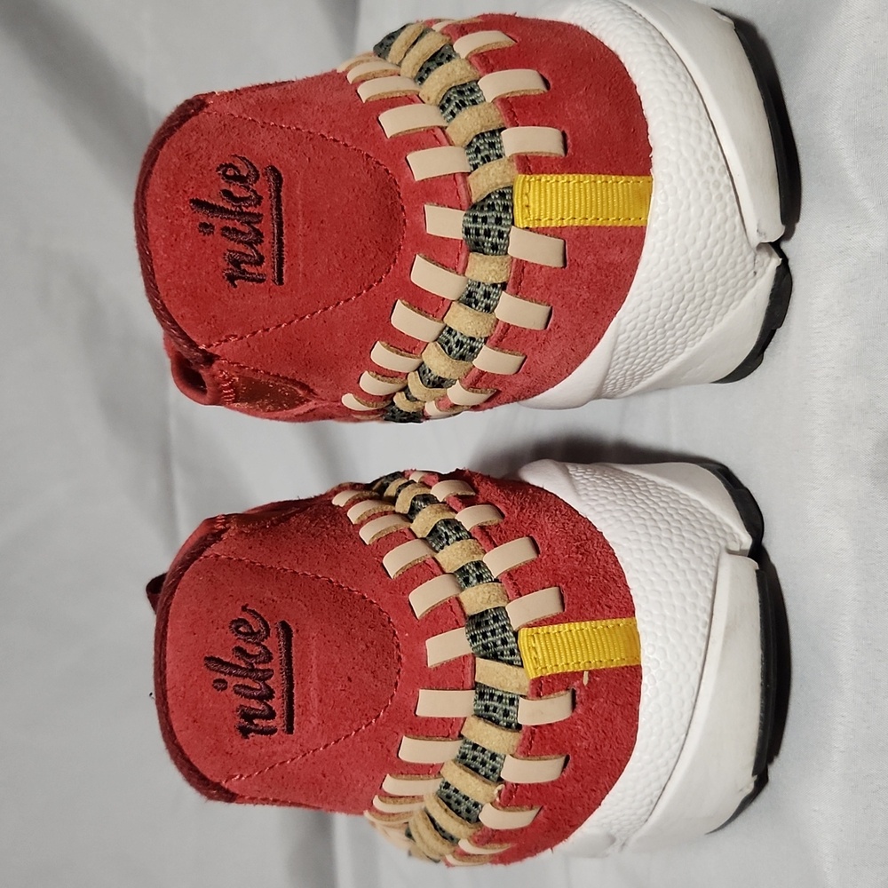 NIKE Air Footscape Woven Chuka Knit Red Suede Sneakers Size 11. - Picture 9 of 11